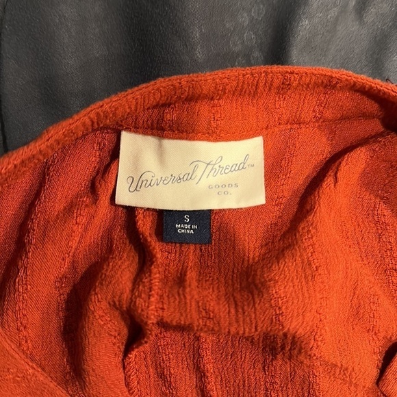 Universal Thread tank top size small women’s - Picture 6 of 6